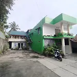 Spot On 92537 Tetirah Homestay